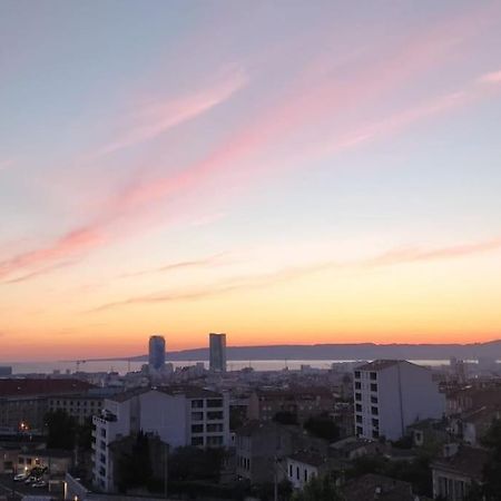 T3 Le Designer 4E-Terrasse-Climatisation & Netflix Apartment Marseille Exterior photo